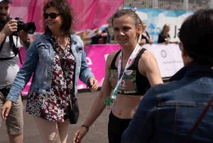 Uczestniczki VIII Jastrzębskiego Biegu Kobiet na linii mety.