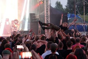 publiczność i scena na stadionie, Dni Miasta Jastrzebie-Zdrój 2022