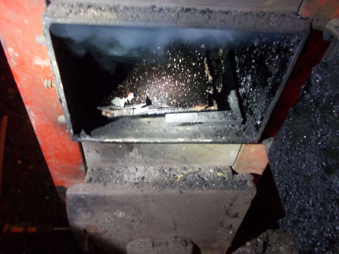 Przepalny piec węglowy bez podajnika