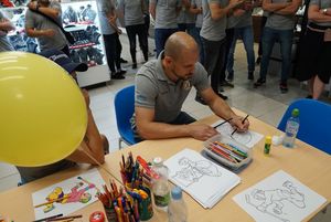 kącik do rysowania podczas prezentacji JKH