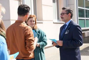 Wiceprezydent Cichowicz z organizatorami akcji