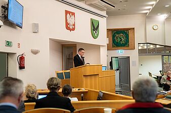 Prezydent miasta Michał Urgoł na mównicy
