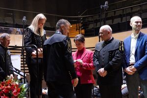 Grająca orkiestra KWK Jas-Mos.