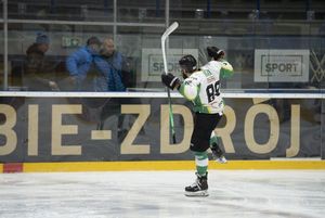 Radość Romana Raca po bramce.