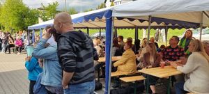 uczestnicy festynu 