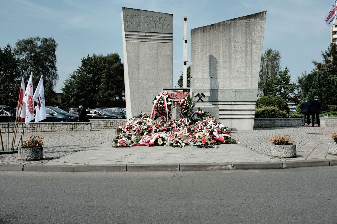Pomnik pamięci - aby Polska, była Polską
