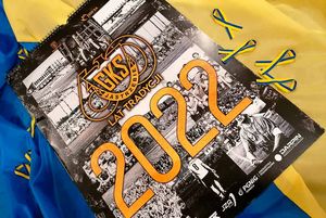 Kalendarz z podpisami.