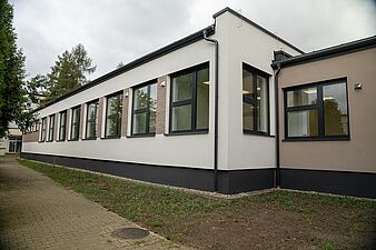 widok na budynek CKZ z zewnątrz