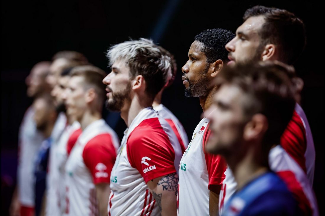Zdjęcie przedstawia reprezentacje Polski siatkarzy