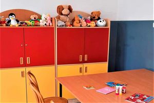 Widok na świetlicę dla dzieci.