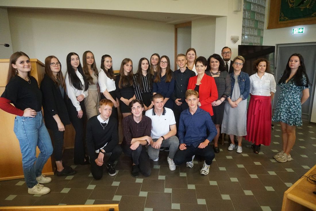 Młodzieżowa Rada Miasta - zdjęcie grupowe