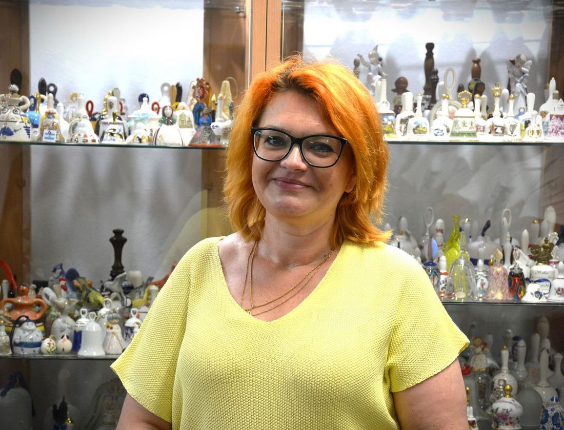 Zdjęcie przedstawia Galerię Dzswonków.