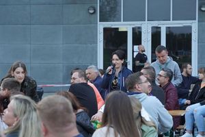 mieszkańcy na strefie kibica