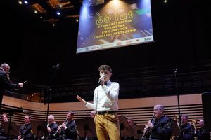 Grająca orkiestra KWK Jas-Mos.