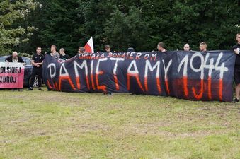 Baner Chwała bohaterom, pamiętamy 1944