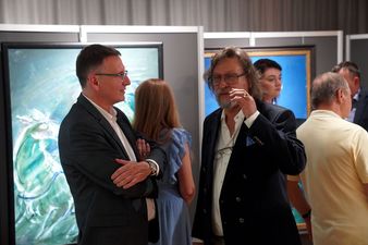Prezydent Michał Urgoł rozmawia z Janem Marią Tomaszewskim