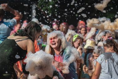 Zdjęcie przedstawia Eksplozje kolorów.