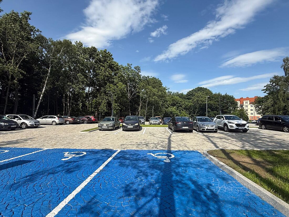 Parking przy parku zdrojowym