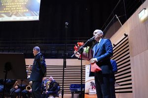 Grająca orkiestra KWK Jas-Mos.