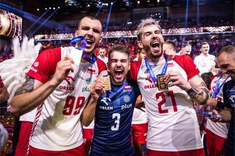 Cieszący się, że złotymi medalami Huber, Popiwczak i Fornal