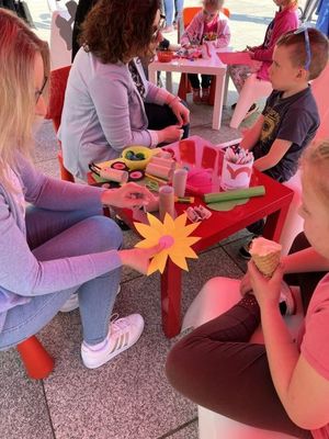 dzieci podczas warsztatów 