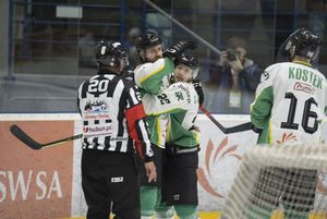 Radość zawodników JKH.