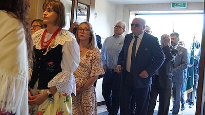 Radni Miasta w procesji przed Mszą Św.