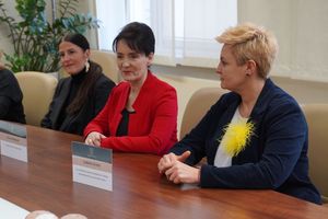 Zdjęcie przedstawia konferencję prasową dotyczącą konkursu na Europejską Stolicę Polski.