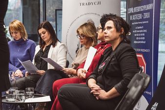 Zaproszone ekspertki wygłaszają odczyty