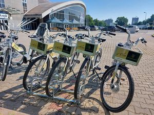 Rowery miejskie z napisem "Kręci mnie Jastrzębie"