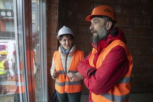 ekipa budowlana i prezydent miasta Anna Hetman