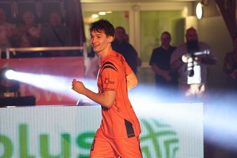 Wbiegający na prezentację Maksymilian Granieczny