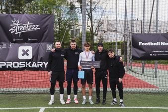 Zwycięzca z nagrodą 