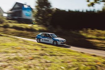 Zawrotna prędkość przy zjeździe z górki