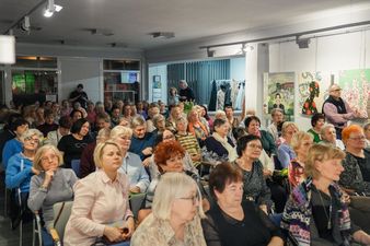 Sala wypełniona po brzegi 