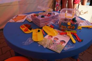 namiot kopalni wiedzy jsw podczas pikniku z hokejem