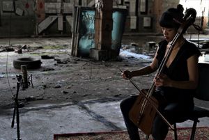 Nagrania do teledysku - portret instrumentalistki