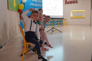 Zdjęcie przedstawia jubileusz 60-lecia przedszkola.