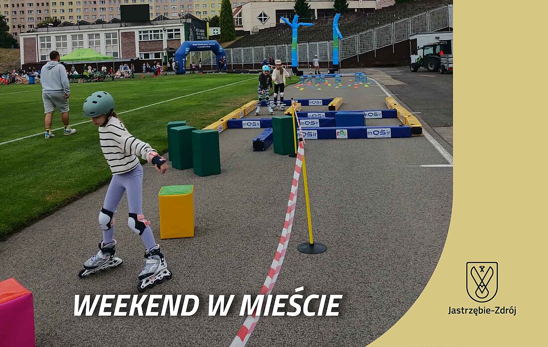 Grafika obrazująca dzieci na rolkach i napis Co na weekend
