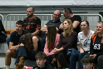Zadowolona widownia na trybunach