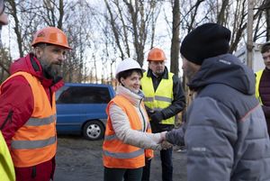 ekipa budowlana i prezydent miasta Anna Hetman