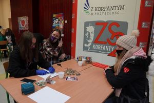 Rozliczanie zbiórki - moment otwierania puszki