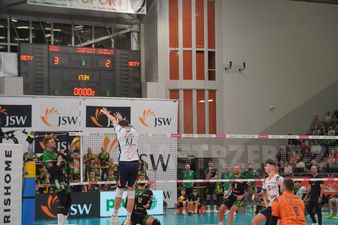 Michał Gierżot w pojedyńczym bloku na lewym skrzydle