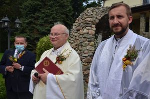 uroczystości dożynkowe w kościele w Szerokiej