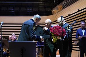 Grająca orkiestra KWK Jas-Mos.