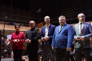 Grająca orkiestra KWK Jas-Mos.