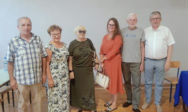 Zarząd Osiedla Zdrój przewodniczący Eugeniusz Glinka oraz członkowie Roman Dróżdż, Józefa Jóźko, Celina Jaworecka i Joanna Bartnik oraz zastępca prezydenta Andrzej Matusiak