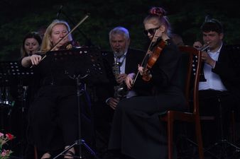 Zbliżenie na skrzypaczki z Orkiestry Borynia