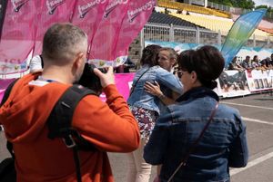 Uczestniczki VIII Jastrzębskiego Biegu Kobiet na linii mety.