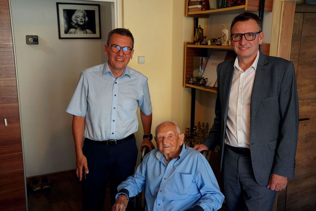 Prezydent miasta, dyrektor Urzędu Stanu Cywilnego i Leopold Czyż